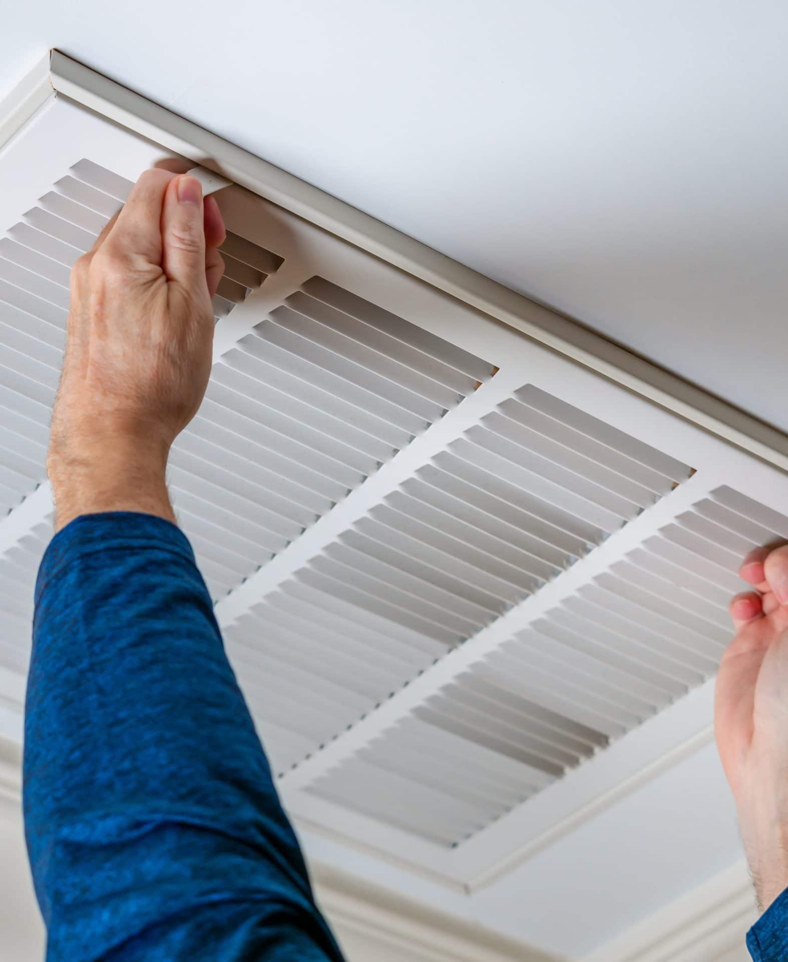 Dirty air ducts before cleaning